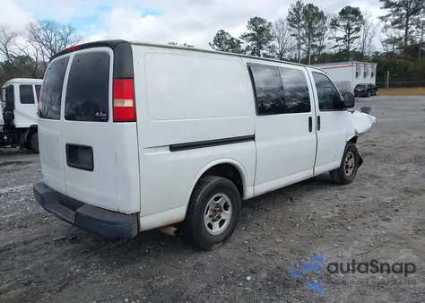 2008 Chevrolet Express Work Van z USA, uszkodzony, nr VIN 1GCFG15X281226726